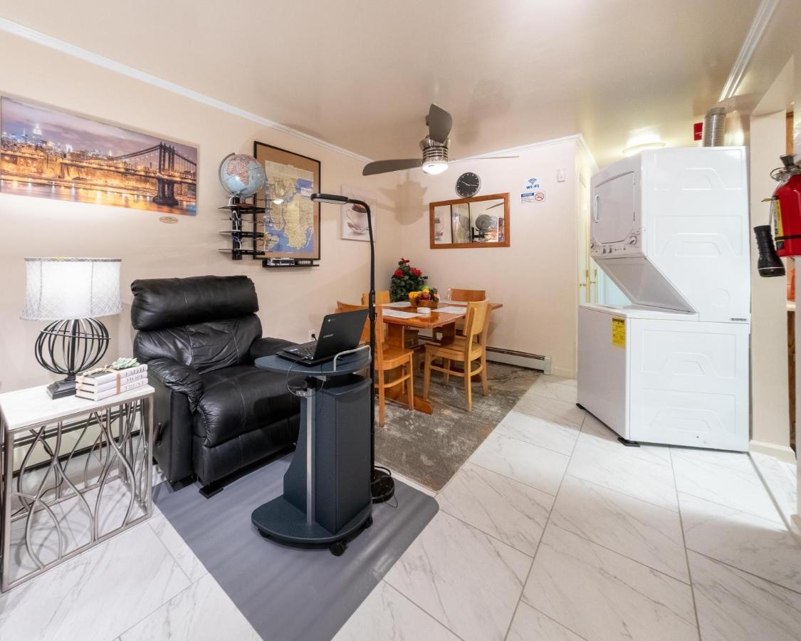 Two Bedrooms Apartment Manage And Supervise By Host Endless Features Amenities Dishwasher Washer Dryer Best Wifi Internet Services By Verizon Fios 960 Upload 960 Download Bi Monthly Free Housekeeping Services Huge 10000 Square Footage นิวยอร์ก ภายนอก รูปภาพ