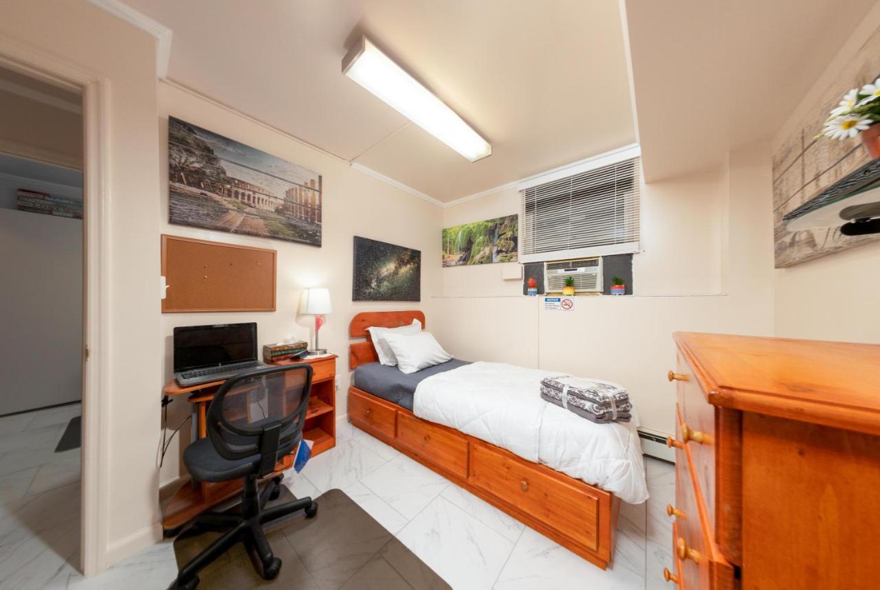 Two Bedrooms Apartment Manage And Supervise By Host Endless Features Amenities Dishwasher Washer Dryer Best Wifi Internet Services By Verizon Fios 960 Upload 960 Download Bi Monthly Free Housekeeping Services Huge 10000 Square Footage นิวยอร์ก ภายนอก รูปภาพ