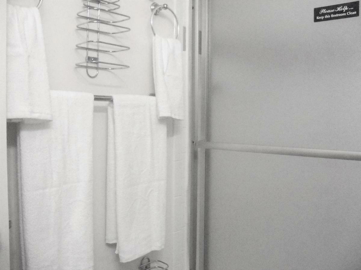 Two Bedrooms Apartment Manage And Supervise By Host Endless Features Amenities Dishwasher Washer Dryer Best Wifi Internet Services By Verizon Fios 960 Upload 960 Download Bi Monthly Free Housekeeping Services Huge 10000 Square Footage นิวยอร์ก ภายนอก รูปภาพ