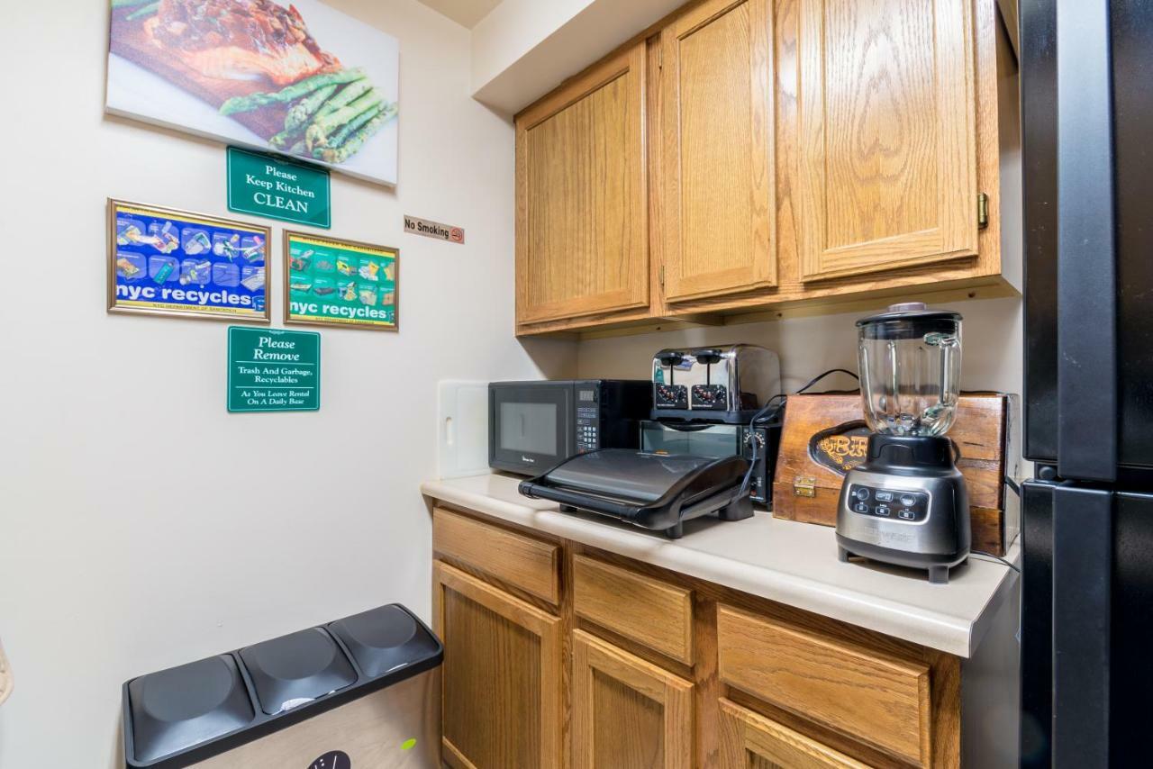 Two Bedrooms Apartment Manage And Supervise By Host Endless Features Amenities Dishwasher Washer Dryer Best Wifi Internet Services By Verizon Fios 960 Upload 960 Download Bi Monthly Free Housekeeping Services Huge 10000 Square Footage นิวยอร์ก ภายนอก รูปภาพ