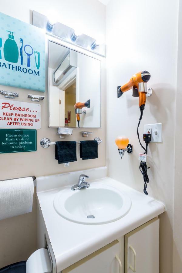Two Bedrooms Apartment Manage And Supervise By Host Endless Features Amenities Dishwasher Washer Dryer Best Wifi Internet Services By Verizon Fios 960 Upload 960 Download Bi Monthly Free Housekeeping Services Huge 10000 Square Footage นิวยอร์ก ภายนอก รูปภาพ